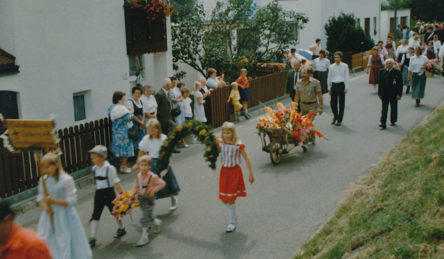 Bilder vom Umzug durch Neuenhinzenhausen.